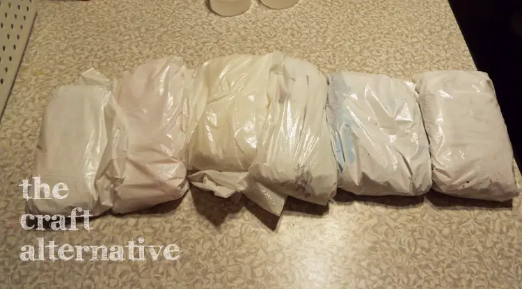 How to Tie Dye Fabric for a Quilt wrap fabric in plastic