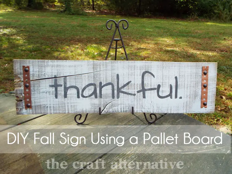 DIY Fall Sign Using a Pallet Board