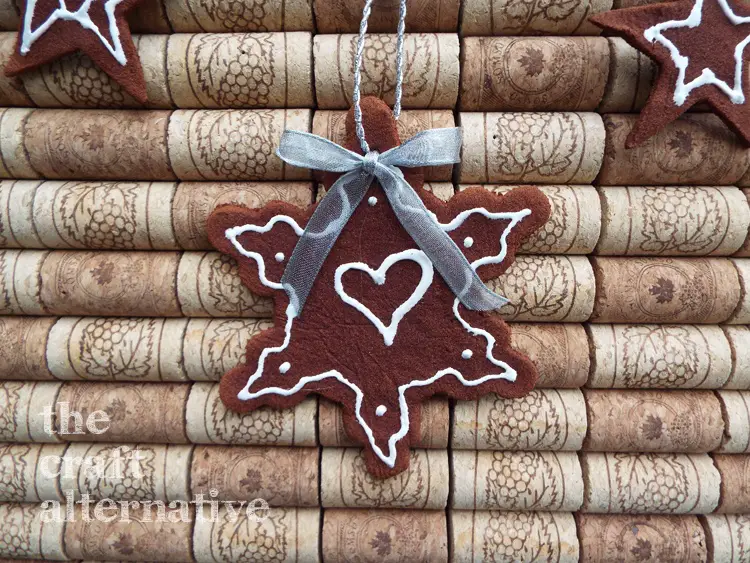 How to Make Cinnamon-Applesauce Dough Holiday Ornaments star ornament