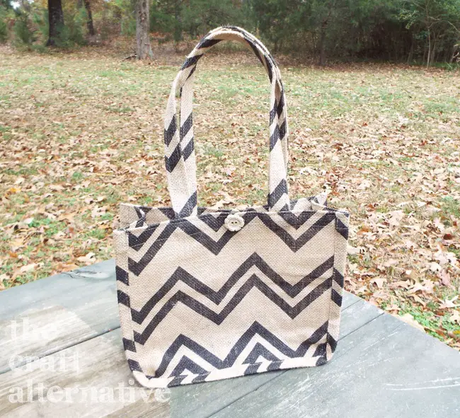 How to Make a Lined Burlap Lunch Bag_Finished