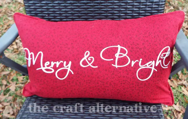 Easy to Make Holiday Pillow Covers_Merry