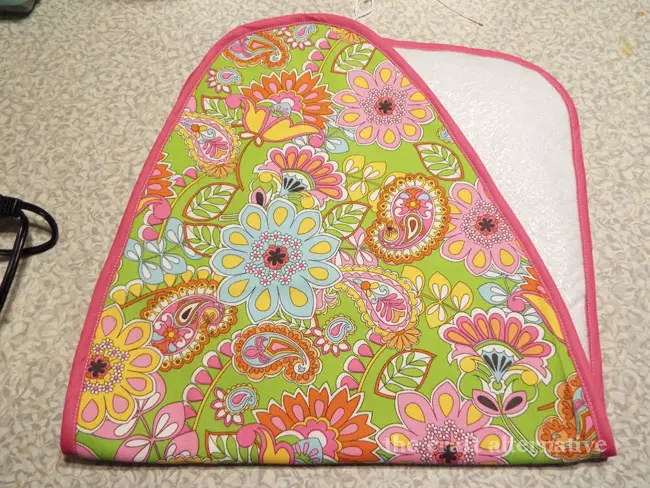 How to Make a Cover for a Travel Ironing Board_Finished