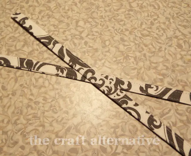 How to Make a Fabric Gift Bag_Strap