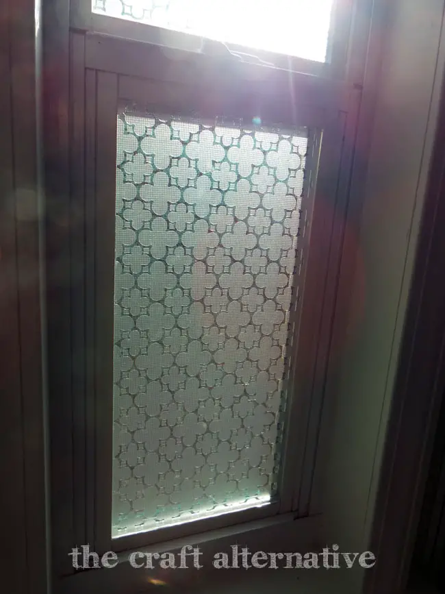 How to Add Frosted Vinyl to a Window for Privacy_Close Up