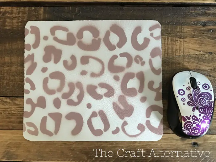 diy-stenciled-leather-mouse-pad-with-mouse
