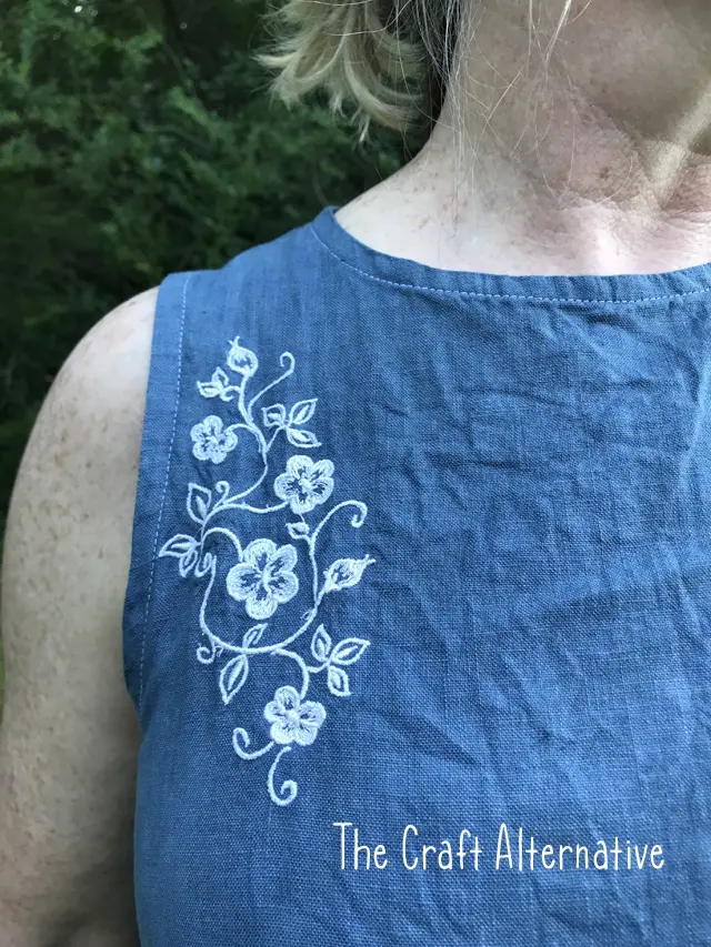 making Mona Trapeze Dress linen front embroidery